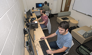 students at computer lab